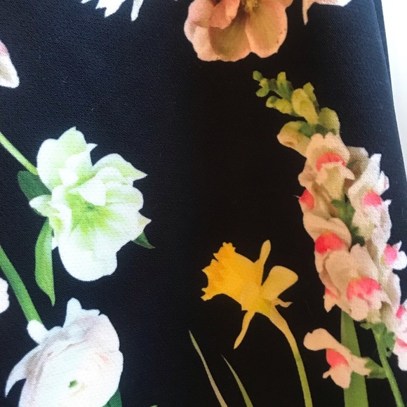 Victoria Beckham Target Floral Dress NWT - Picture 4 of 5